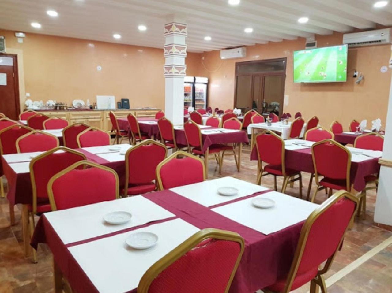 Hotel Takialt Adrar Exteriér fotografie